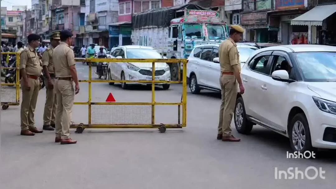 बलिया: सीएम के सहतवार आगमन पर भारी वाहनों के रूट डायवर्जन किया गया
