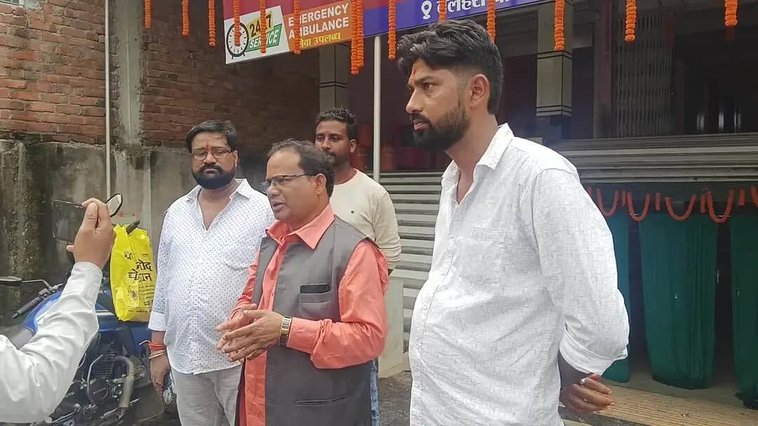 Balhara Chok me Shriji Hospital ka udghatan