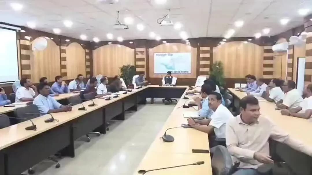 ଲଖନପୁର: ଜିଲ୍ଲା ସଡ଼କ ସୁରକ୍ଷା କମିଟି ଓ ଟାସ୍କଫୋର୍ସ ବୈଠକ