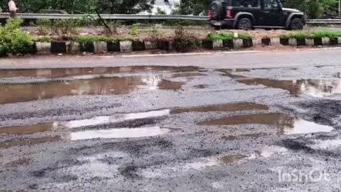 କଟକ ସଦର: ସହର ସମସ୍ୟା ସମ୍ପର୍କରେ ଜନସ୍ବାର୍ଥ ମାମଲାର ହେଲା ଶୁଣାଣୀ, ବିପର୍ଯ୍ୟସ୍ତ ରାସ୍ତାଘାଟ ସମସ୍ୟାର ସମାଧାନ ପାଇଁ ନିର୍ଦ୍ଦେଶ ଦେଲେ ହାଇକୋର୍ଟ