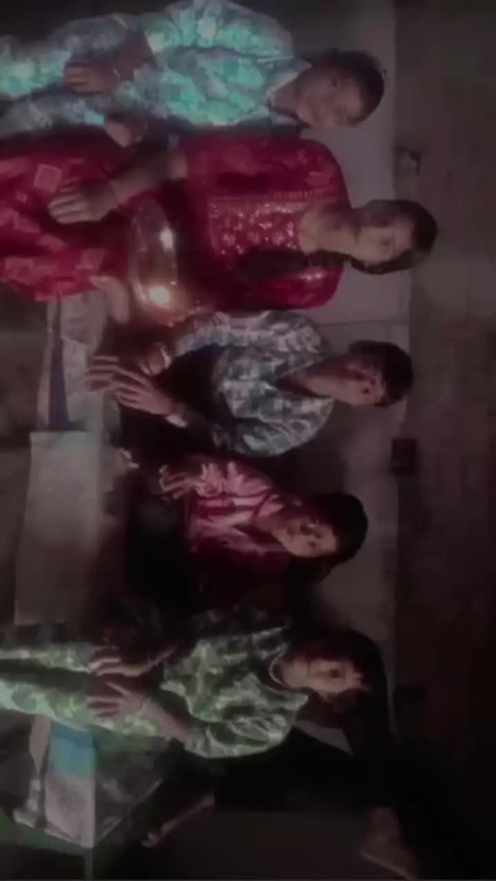 rakhi bandti huyi bhi bahan