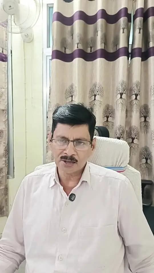 🌿 फेसबुक लाइव
| उद्यान विभाग की योजनाओं की जानकारी 🌿
डॉ. श्रीकांत, जिला उद्यान पदाधिकारी, औरंगाबाद द्वारा उद्यान विभाग के अंतर्गत संचालित विभिन्न योजनाओं, किसानों के लिए उपलब्ध सुविधाओं एवं लाभ प्राप्त करने की प्रक्रिया के संबंध में विस्तृत जानकारी साझा करते हुए।
इस फेसबुक लाइव के माध्यम से किसानों एवं आमजन को उद्यानिकी क्षेत्र से जुड़ी सरकारी योजनाओं का लाभ उठाने के लिए महत्वपूर्ण जानकारी प्रदान की जा रही है।
#उद्यानविभाग #कृषि #किसानहित #सरकारीयोजनाएं #औरंगाबाद #बिहार