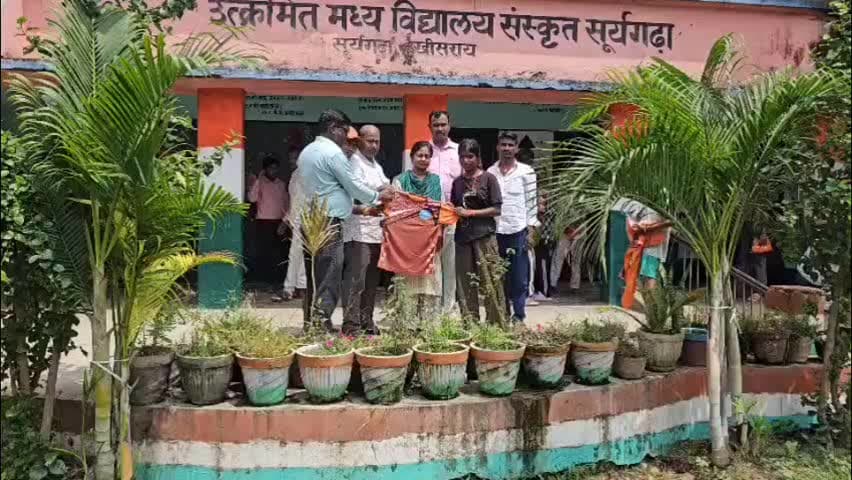 सूरजगढ़: राष्ट्रीय खेल दिवस पर पटेलपुर के खिलाड़ियों को मिली जर्सी
