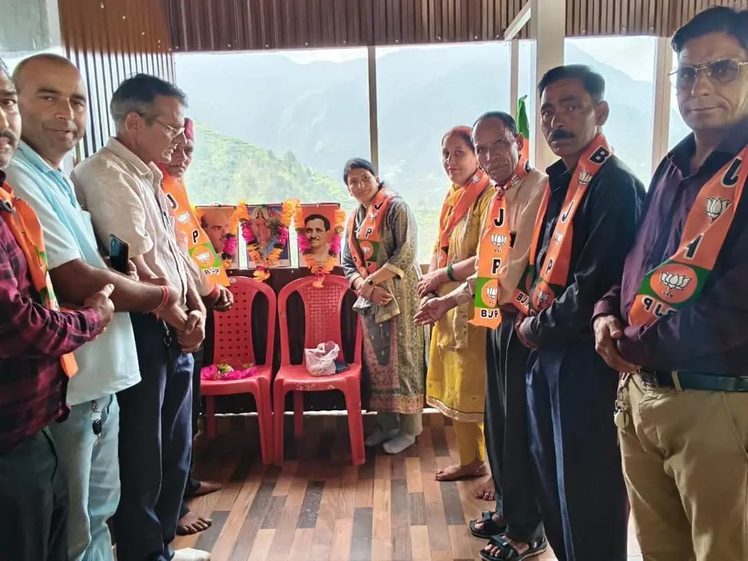 टिहरी: भाजपा ने देवल में बूथ सशक्तीकरण पर जोर, मिशन 2027 की तैयारियां तेज