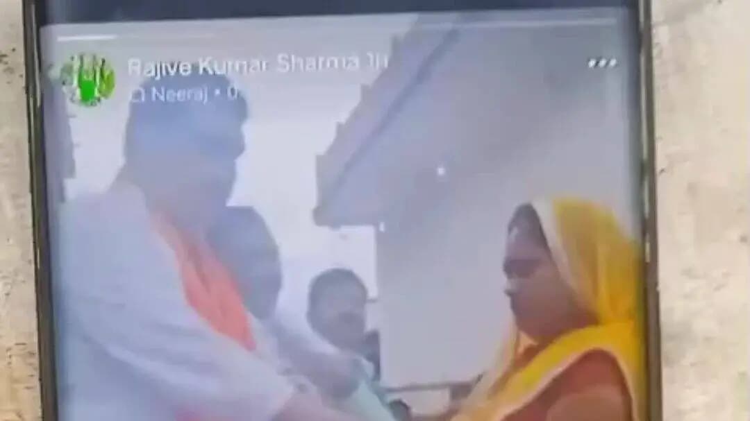 खैर: खैर में वायरल वीडियो से आहत हुई बहन ने वीडियो वायरल करने वाले के खिलाफ कार्रवाई की मांग की
