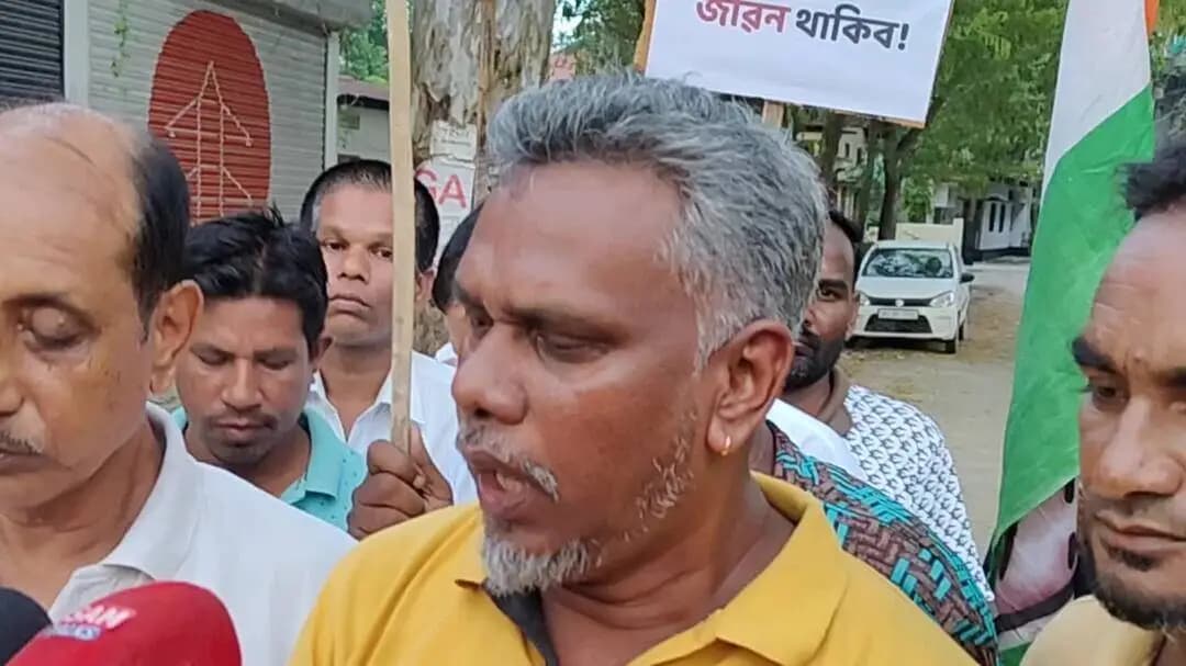 বিশ্বনাথ: কাজিৰঙাৰ Eco- Sensitive Zone (ESZ) ৰ সীমা সম্পৰ্কত বিশ্বনাথত কংগ্ৰেছৰ ৰাজ্যিক সাধাৰণ সম্পাদক ষ্টিফেন লাক্ৰাৰ প্ৰতিক্ৰিয়া