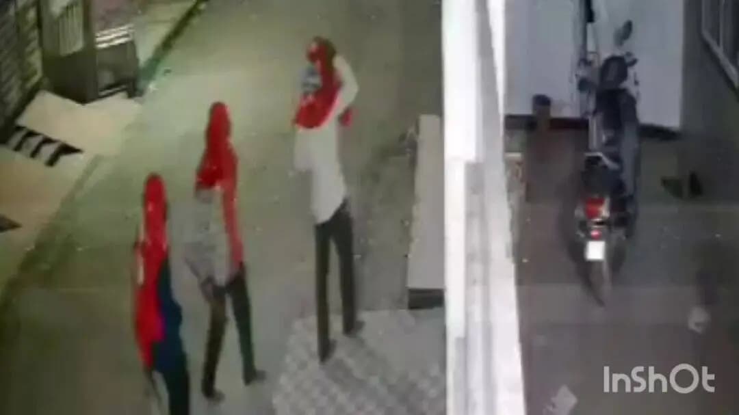 प्रतापगढ़: अशोक नगर में देर रात घर के ताले तोड़कर डेढ़ लाख रुपए की चोरी, सीसीटीवी कैमरे भी तोड़े गए