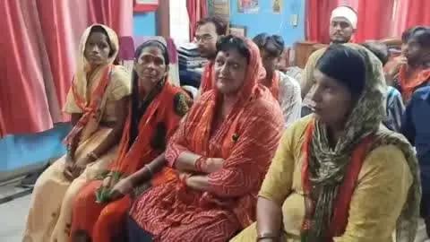 हिण्डौन: भाजपा महिला मोर्चा ने शहर में प्रधानमंत्री के मन की बात का लाइव कार्यक्रम टीवी पर देखा