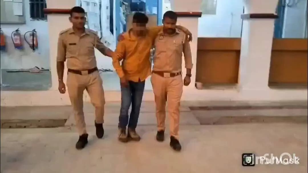 गढ़मुक्तेश्वर: गांव झड़ीना से पुलिस ने भगवान परशुराम पर अमर्यादित टिप्पणी करने वाले आरोपी को किया गिरफ्तार