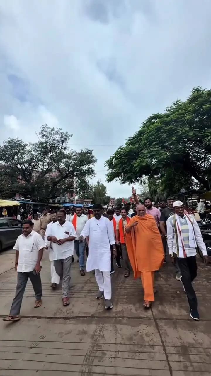 વઘઇ: ડાંગમાં સનાતન મૂર્તિઓની તોડીફોડ વિરુદ્ધ આવેદનપત્ર રેલીમાં ધારાસભ્ય વિજય પટેલ ઉપસ્થિત