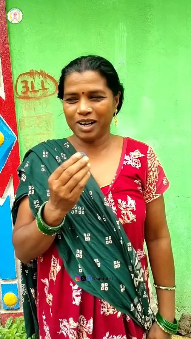 सक्ती जिले के ग्राम पंचायत सिंघनसरा की श्रीमती दूरपति बाई को महतारी वंदन योजना की सितंबर माह की 31 वीं किस्त की राशि अगस्त माह में ही प्राप्त हो गई। समय पर राशि मिलने से उनकी खुशी दोगुनी हो गई। इसके लिए उन्होंने विष्णु भैया का आभार जताया।
#saktidist
#विष्णुभैया
#sakti