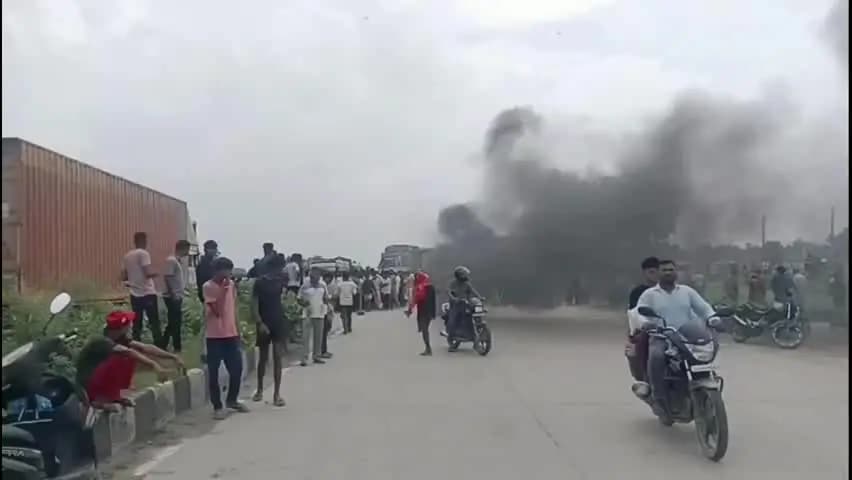 मदनपुर: अंजनवां के पास सड़क पार करते समय ट्रक ने बाइक में मारी जोरदार टक्कर, पति-पत्नी की मौके पर हुई मौत