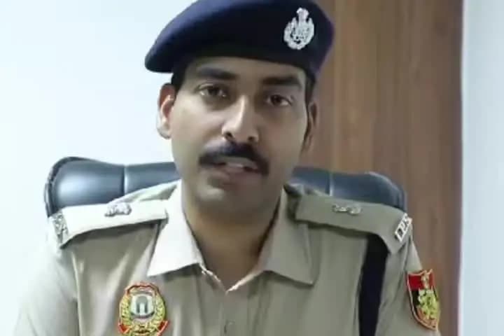 करोल बाग: कमला मार्केट पुलिस की बड़ी कार्रवाई, जीबी रोड से मानव तस्करी गिरोह का भंडाफोड़