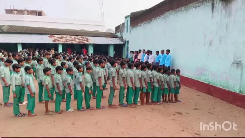 कुंडहित: कुंडहित में नेपाल त्रासदी के मृतकों व विद्यार्थियों की आत्मा की शांति हेतु श्रद्धांजलि सभा का आयोजन
