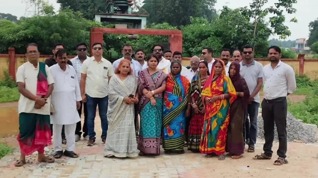 ଲଖନପୁର: ବିଟିଏମ୍ ଓଲ୍ଡ କୋଲୋନୀ ଓ ଶ୍ମଶାନଘାଟରେ ଏଲ୍ଇଡି ଲାଇଟ୍ ଉଦ୍ଘାଟିତ, ରାତ୍ରି ଯାତାୟାତ ହେବ ସୁରକ୍ଷିତ