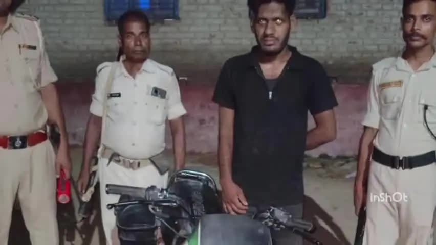 ढाका: चिरैया पुलिस ने चोरी की मोटरसाइकिल के साथ एक चोर को किया गिरफ्तार