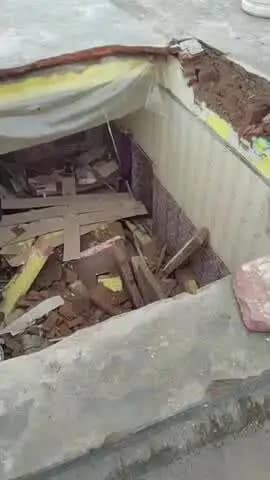 खेरागढ़: कागारौल थाने में बड़ा हादसा टला, थाना प्रभारी के आवास की छत भरभराकर गिरी