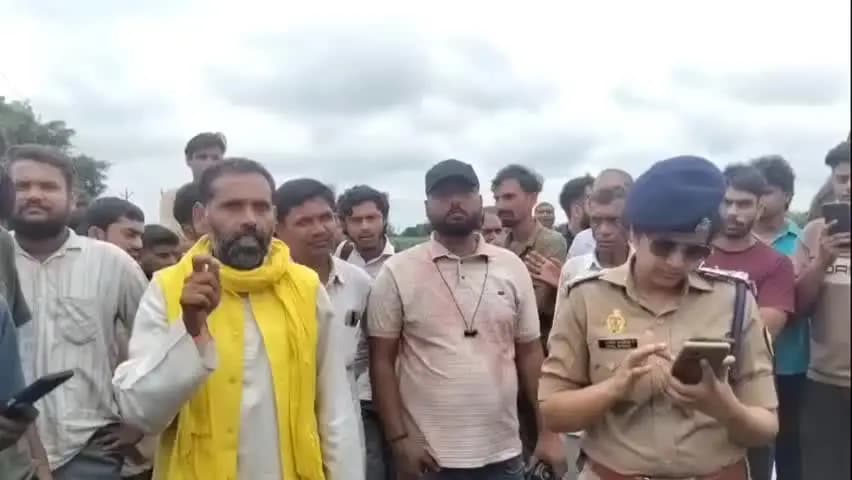 नौगावां सादात: नौगांवा में प्रशासन को ओपी राजभर के नेता ने दी खुलेआम चेतावनी, कहा- प्रदेशभर में जाम लगा दूंगा, सुधांशु हत्याकांड