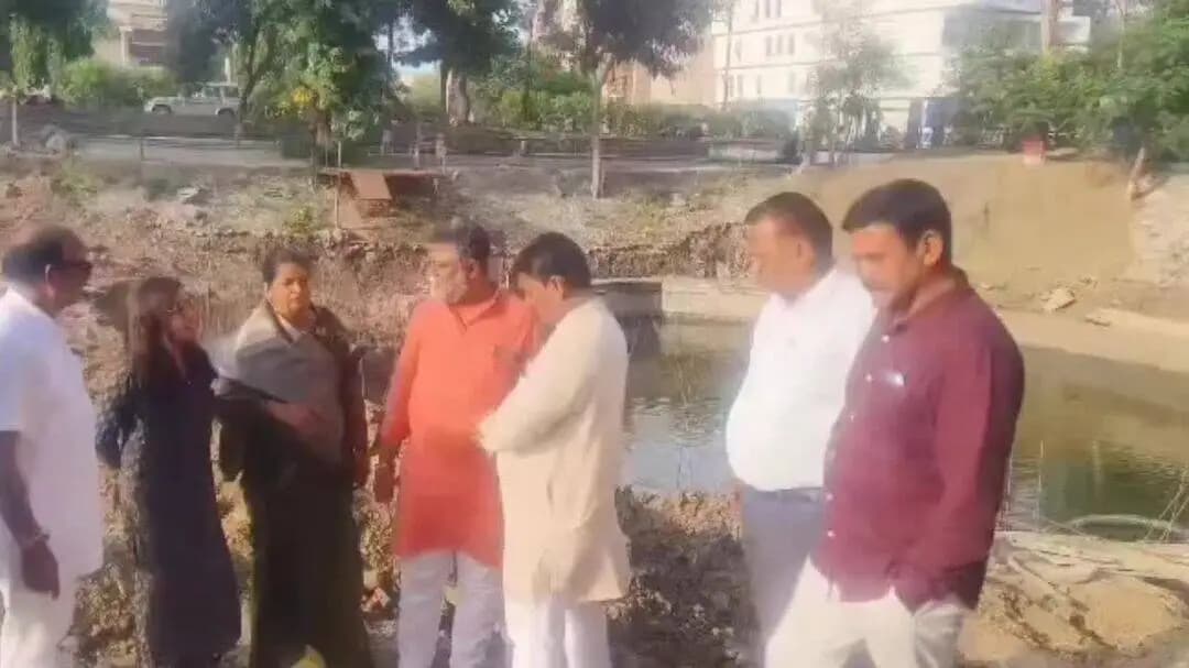 पुनासा: 24 फीट गहरा कुंड नर्मदा जल से भरा जाएगा, सुरक्षा के लिए लगेंगी रैलिंग, चारों तरफ मिलेगी पार्किंग की सुविधा
