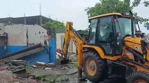 जसपुर: रुद्रपुर की विश्वकर्मा मार्केट से प्रशासन की टीम ने हटाया अतिक्रमण, विरोध का सामना करना पड़ा