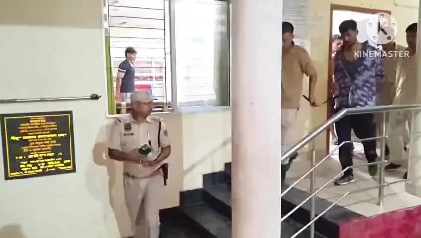 মৰিয়নি: মৰিয়নীত ভয়ংকৰ ঘটনা , মোমায়েকে অপহৰণ কৰিলে ৯ বছৰীয়া ভাগিনীয়েকক , গ্ৰেপ্তাৰ দুজন