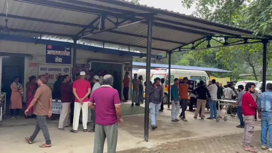 खूंटी: खूंटी-रांची मुख्य पथ पर तजना लाइन होटल के सामने बाइक-बस की टक्कर, बाइक चालक की मौत
