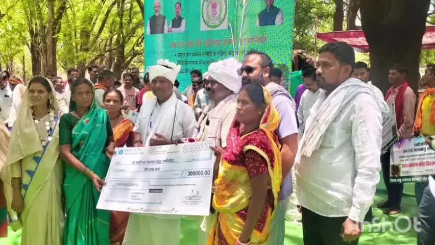 नारायणपुर: चक्रिय निधि बनी महिलाओं की आत्मनिर्भरता का आधार, स्वरोजगार से आर्थिक स्थिति हुई मजबूत