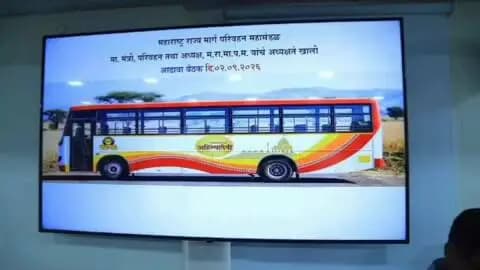 कुर्ला: प्रवाशांना अधिक सुलभ आणि गतिमान सेवा उपलब्ध करून द्यावी - परिवहन मंत्री प्रताप सरनाईक