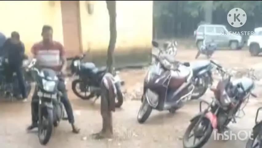 कोरबा: दर्री में शराब दुकान के सामने दो बाइक चोरी, पुलिस की गश्त पर उठे सवाल, CCTV फुटेज खंगाल रही पुलिस