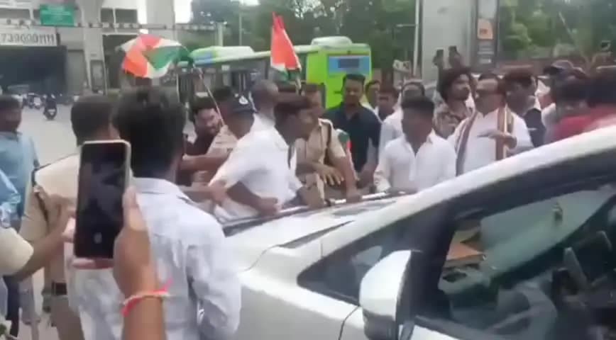 నాంపల్లి: హబ్సిగూడలో హైటెన్షన్ కాంగ్రెస్ బైక్ ర్యాలీ, KCR దిష్టిబొమ్మ దహనం