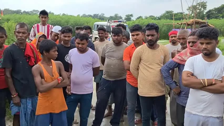समस्तीपुर: बिरौली बुधी गंडक पुल से एक लड़की कूद गई, कारण स्पष्ट नहीं; दो थानों की पुलिस मौके पर पहुंची