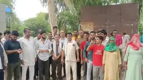 भिवानी: भिवानी एसपी से मिले नौरंगाबाद के ग्रामीण, आरोपियों की गिरफ्तारी की मांग की