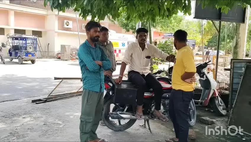 भगवानपुर: महाडी चौक के पास तेज रफ्तार ट्रक ने बाइक को मारी टक्कर, बाइक सवार युवती की मौके पर हुई मौत