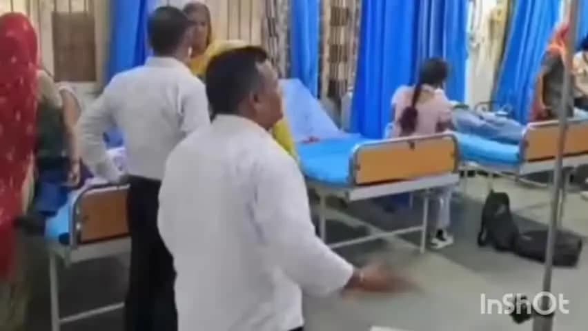рд░реЗрд╡рд╛реЬреА: рд░реЗрд╡рд╛рдбрд╝реА рдореЗрдВ рджрд░реНрджрдирд╛рдХ рд╕рдбрд╝рдХ рд╣рд╛рджрд╕рд╛: рдЫрд╛рддреНрд░рд╛рдУрдВ рд╕реЗ рднрд░рд╛ рдЯреЗрдВрдкреЛ рдкрд▓рдЯрд╛, 15 рд╕реЗ рдЕрдзрд┐рдХ рдШрд╛рдпрд▓