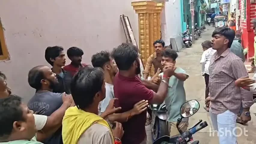 जहानाबाद: पंचमोहल्ला में नशेड़ियों का उत्पात, छात्रों से रंगदारी मांगने पर मारपीट का वीडियो वायरल, मामला बढ़ा