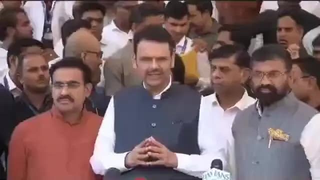 कुर्ला: पत्रकार व त्यांच्या कुटुंबीयांच्या आरोग्यासाठी सर्वोतोपरी मदत करणार - मुख्यमंत्री देवेंद्र फडणवीस