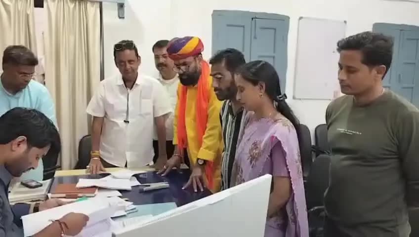 बांसवाड़ा: नगरपरिषद चुनाव: वार्ड 12 से कांग्रेस समर्थित प्रत्याशी रेखा कंसारा ने नाम वापस लिया, भाजपा की सोनिया वैष्णव निर्विरोध विजयी