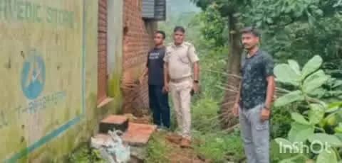 କନ୍ଧମାଳ: ଦାରିଂବାଡ଼ି ଛକ ରେ ଏକ ଦୋକାନ ରୁ ଚୋରି, ପୋଲିସ ର ତଦନ୍ତ ଜାରି