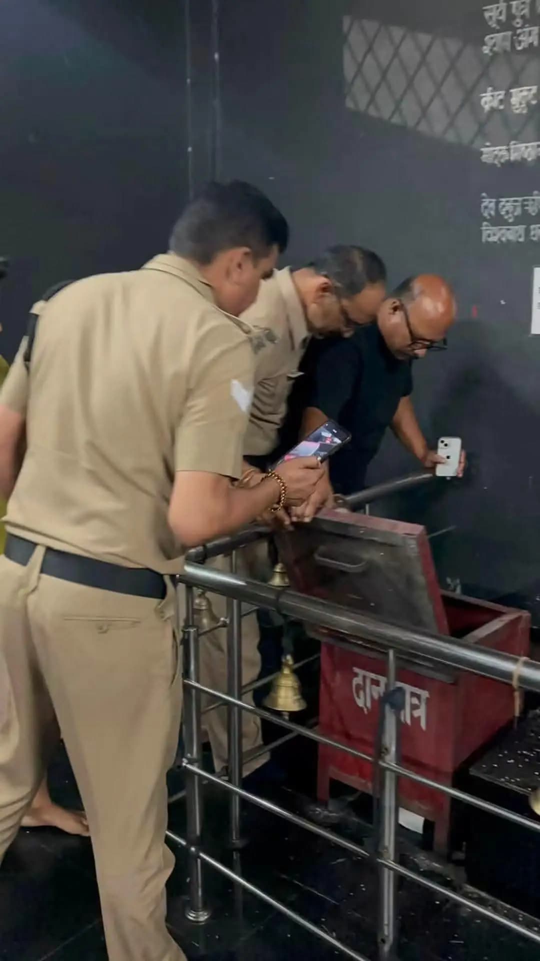 श्रीनगर: श्रीकोट शनि मंदिर में दानपात्र से 30 हजार की चोरी, पुलिस जांच में जुटी