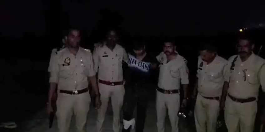 बागपत: नौरोजपुर गुर्जर में खालिद को गोली मारने के मामले में पुलिस ने आरोपित आरिष को मुठभेड़ के बाद घायलावस्था में किया गिरफ्तार