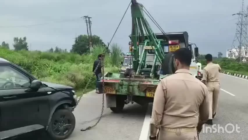 नजीबाबाद: नजीबाबाद में मजदूरी करने जा रहे दो लोगों की सड़क हादसे में दर्दनाक मौत, कार ने बाइक को मारी टक्कर