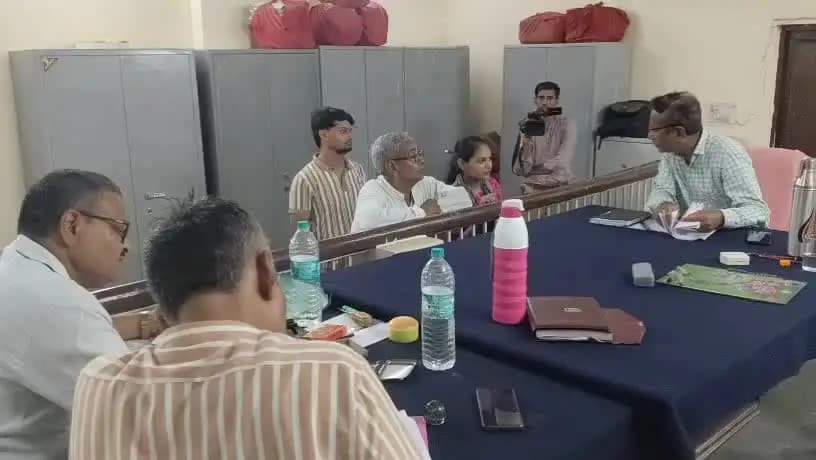 राजाखेड़ा: राजाखेड़ा निकाय चुनाव में तस्वीर साफ, नाम वापसी के बाद 100 उम्मीदवार मैदान में, 39 ने छोड़ा मैदान