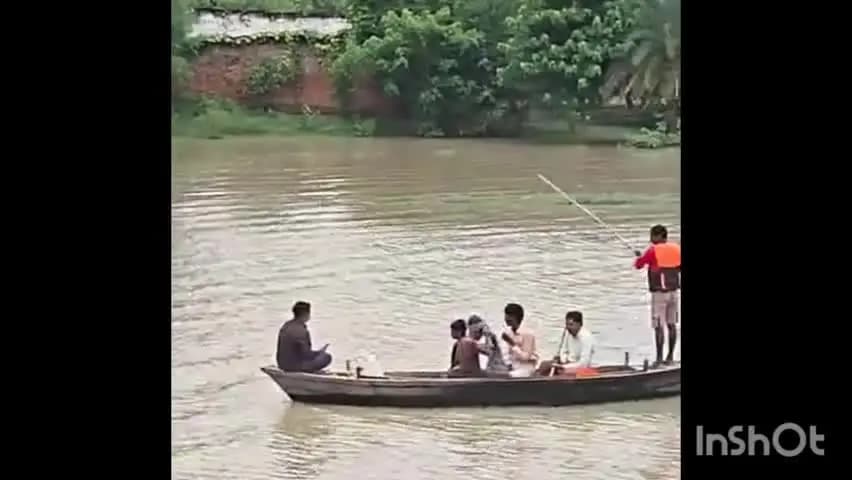 रामनगर: सरयू घाघरा नदी का बढ़ा जलस्तर, हेतमापुर सहित क्षेत्र के ग्रामीणों की बढ़ी चिंता, बांध पर रह रहे बाढ़ पीड़ित