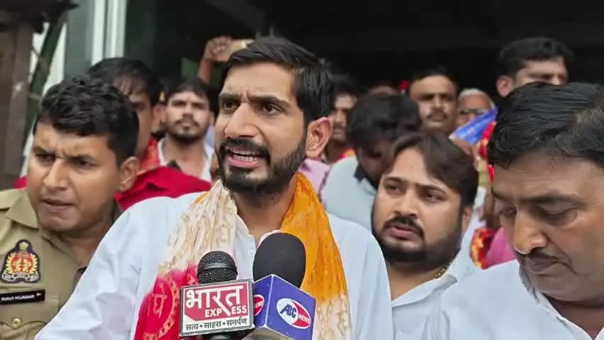 मैनपुरी: मैनपुरी पहुंचे बदायूं सांसद आदित्य यादव ने पत्रकारों से वार्ता में दिए कई बड़े बयान