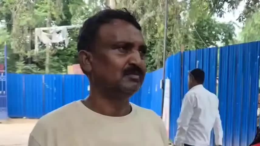 कोडरमा: तिलैया डैम थाना क्षेत्र के छोटकी धमराय में मारपीट में घायल लोगों का सदर अस्पताल में इलाज