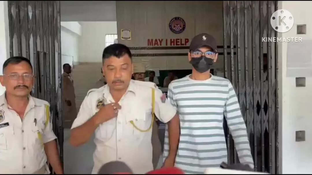 পশ্চিম যোৰহাট: সোণ চুৰিৰ ঘটনাৰ লগত জড়িত ৰোহিত প্ৰসাদৰ মন্তব্য মই একো নাজানো