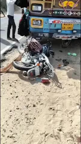 बीकानेर: कानासर के पास ट्रक और बाइक की आमने-सामने भिड़ंत, बाइक सवार की हुई मौत