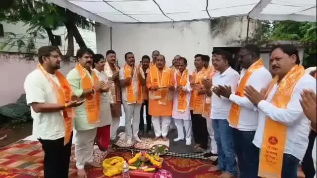 देवास: चामुंडा कांप्लेक्स के पास, संस्था कृपालु ने गणेश पंडाल का विधि-विधान से भूमि पूजन किया