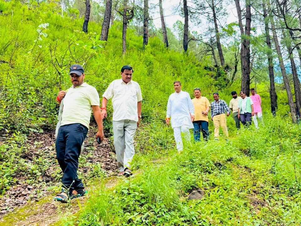 चौखुटिया: अनिल शाही ने शिमलखेत में आपदा प्रभावित इलाकों का किया निरीक्षण