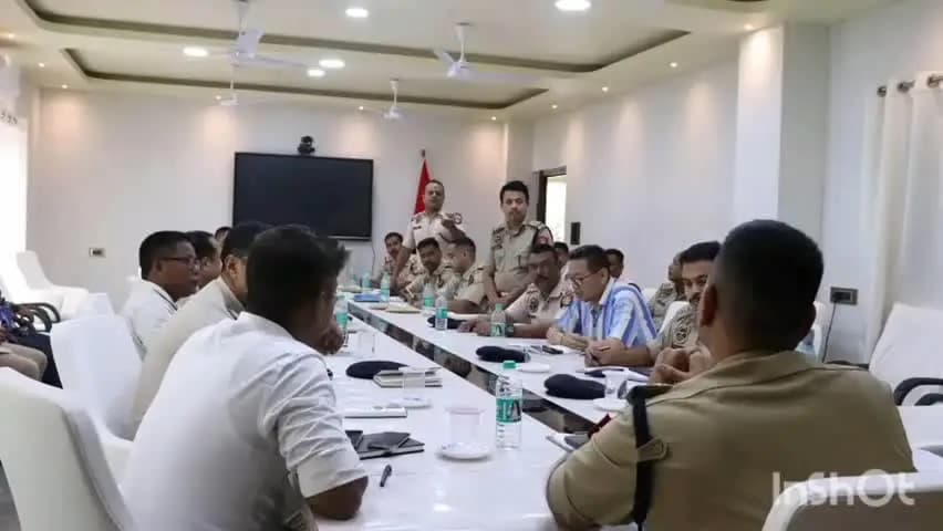 মৰিগাঁও: মুখ্যমন্ত্ৰীৰ নিৰ্দেশনা ৰূপায়ণক লৈ জেষ্ঠ আৰক্ষী অধীক্ষকৰ কাৰ্যালয়ত গুৰুত্বপূৰ্ণ বৈঠক অনুষ্ঠিত